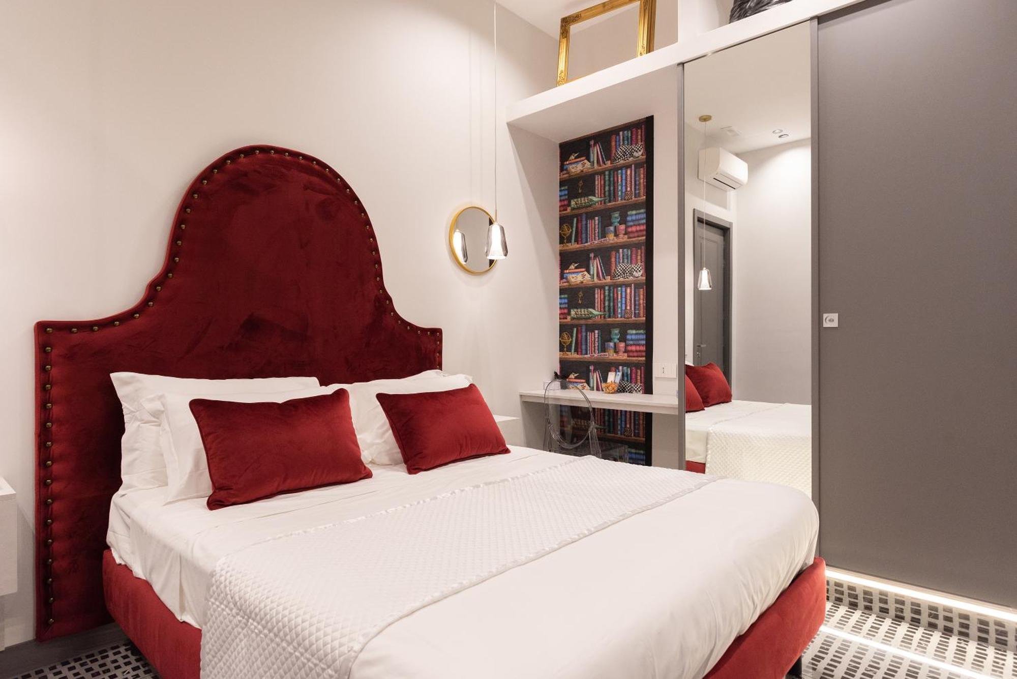 Three Rooms Toledo Naples Exterior photo