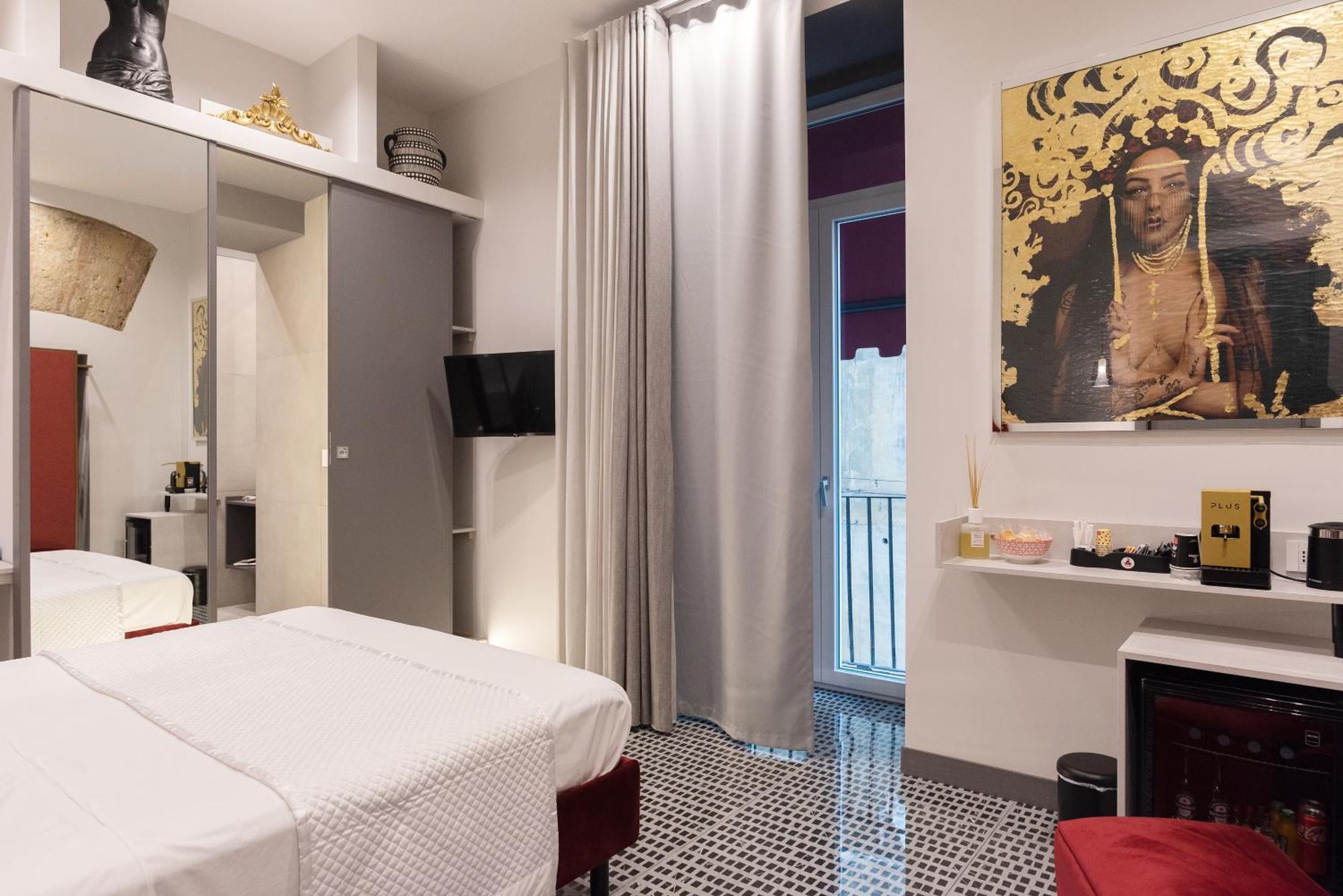 Three Rooms Toledo Naples Exterior photo